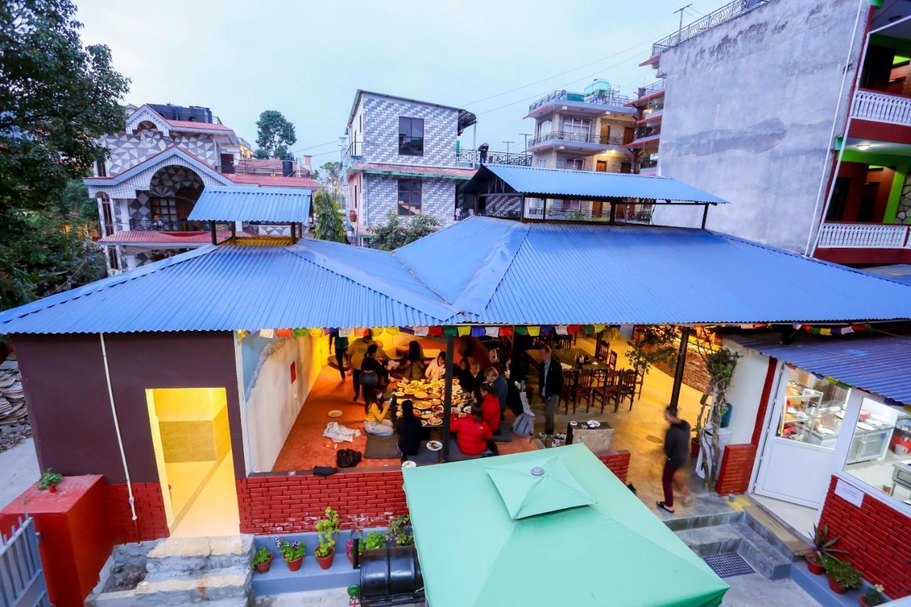 Pokhara Backpackers Hostel Bagian luar foto